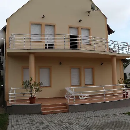 Erkel Panorama Apartman 4. Apartment