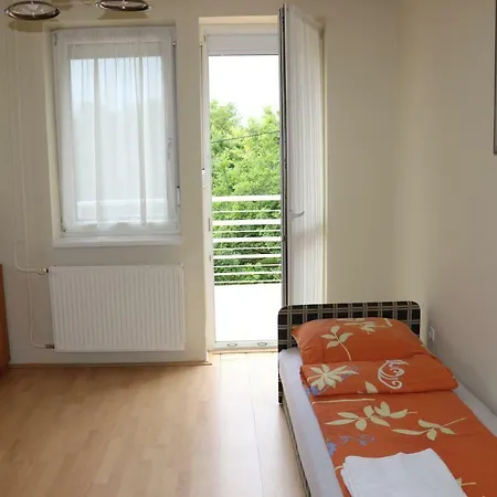 Apartment Erkel Panorama Apartman 4. Vonyarcvashegy