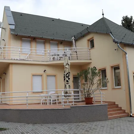 Erkel Panorama Apartman 4. Appartamento Vonyarcvashegy